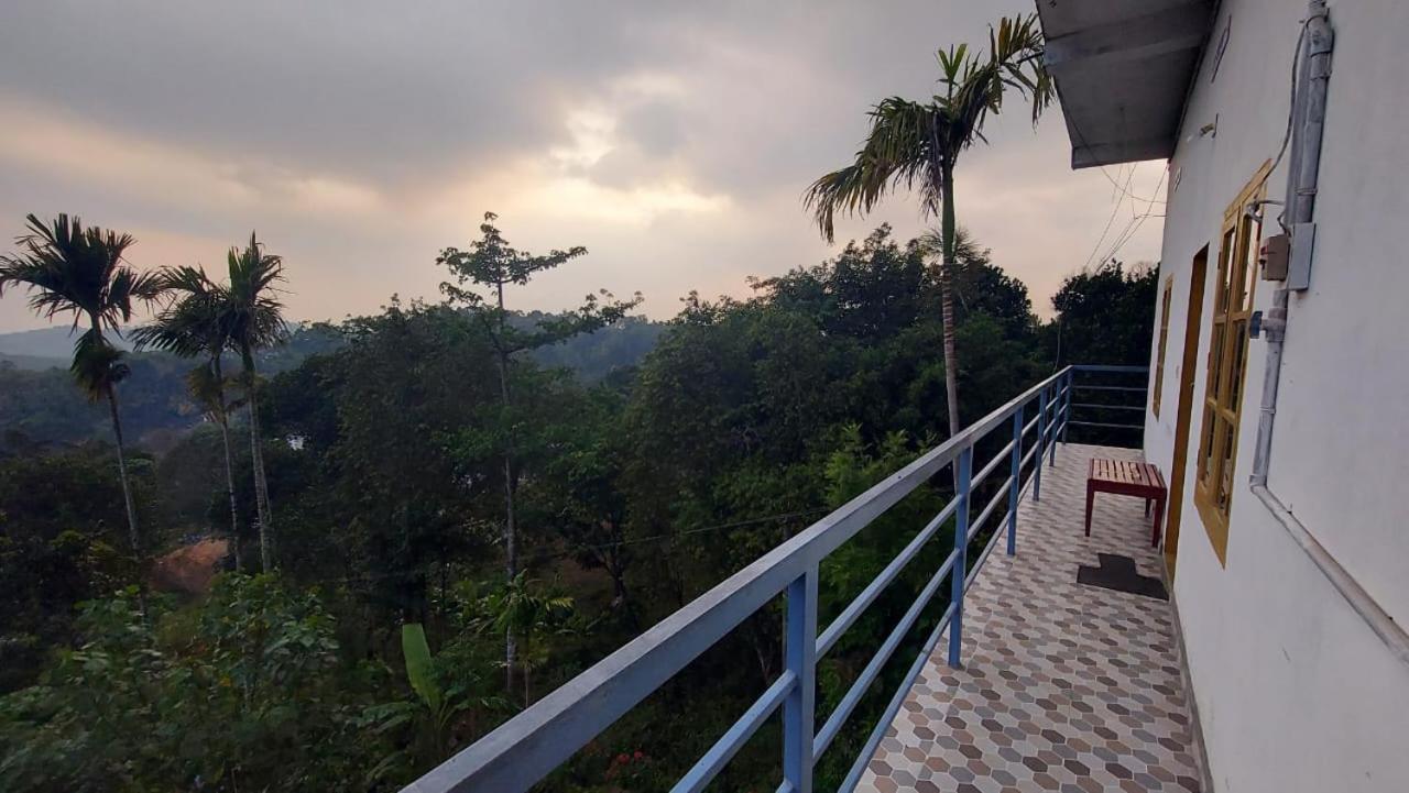 Greenpepperhomestay Munnar Anaviratty Εξωτερικό φωτογραφία